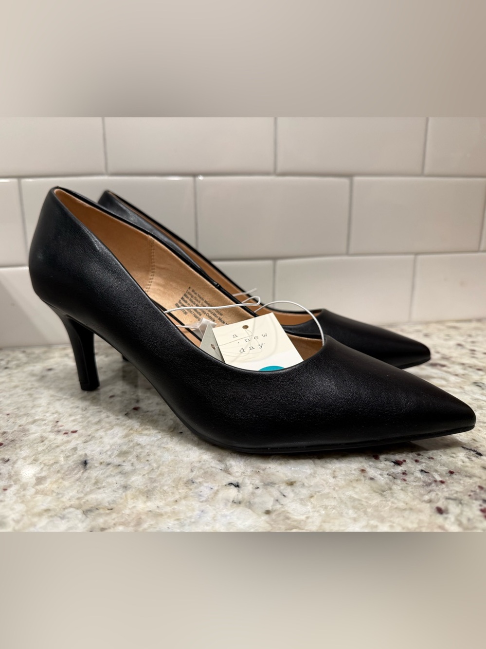 a new day Black Leather Mid-Heel Pump